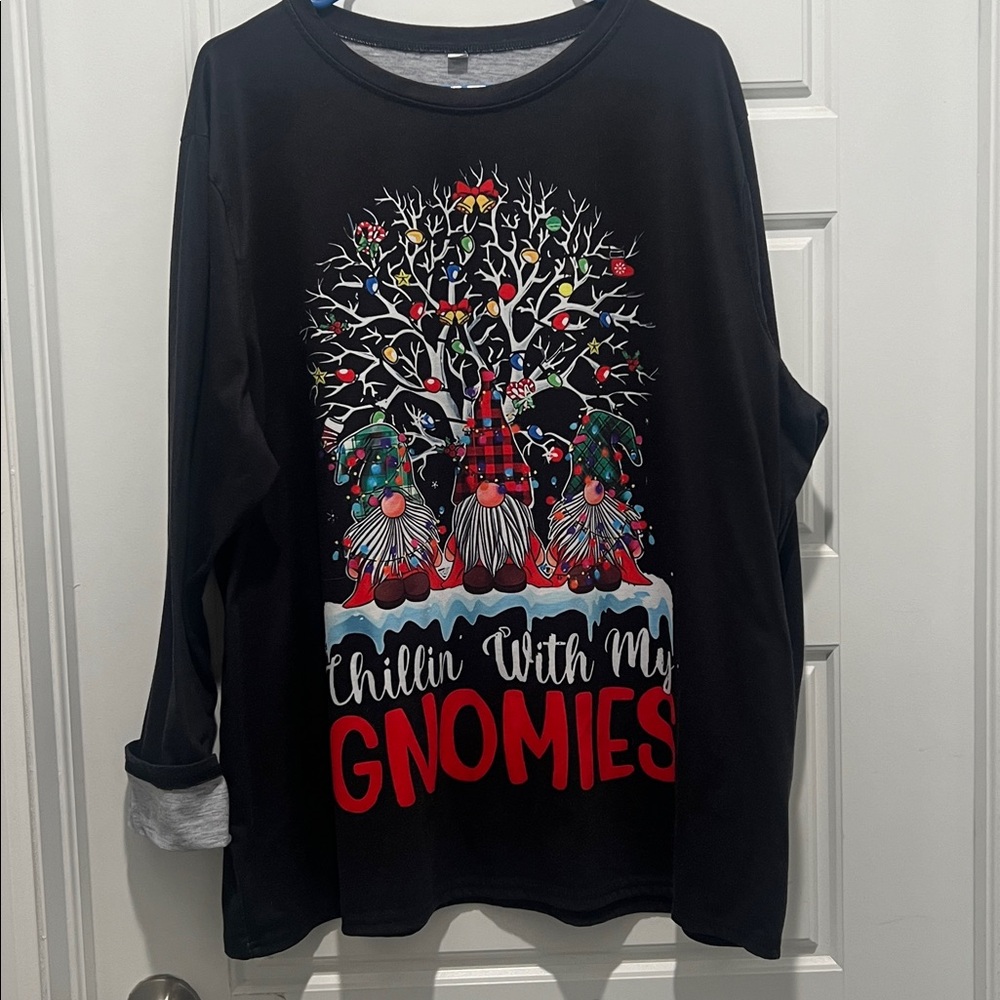 Black 'Chillin With My Gnomies' Graphic Tee